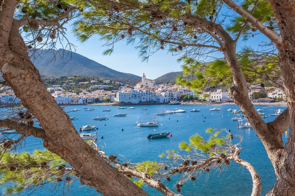 Panorama Cadaqués, tuż obok Portlligat