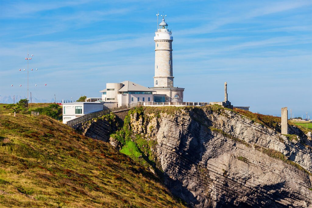 Latarnia morska Faro Cabo Mayor w Santander