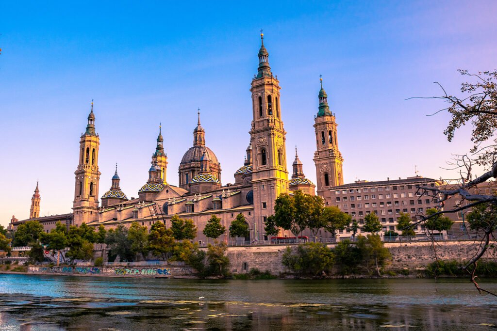 Basílica de Nuestra Señora del Pilar w Saragossie