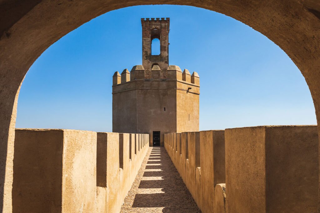 Torre de la Atalaya - widok z Alcazaby