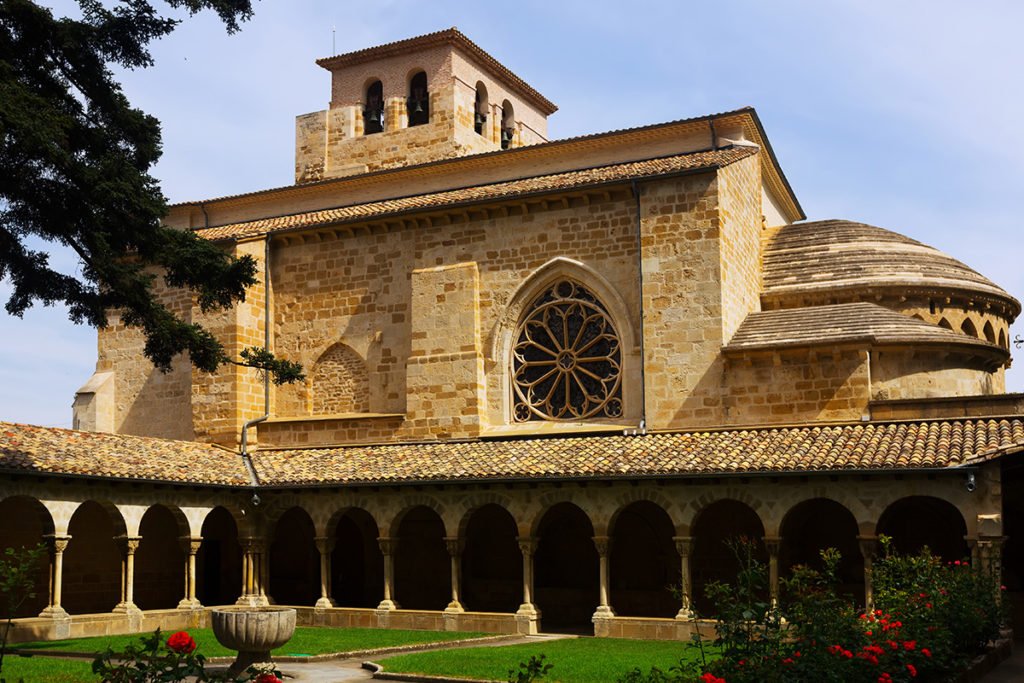 Kościół Iglesia de San Pedro de la Rúa w miejscowości Estella