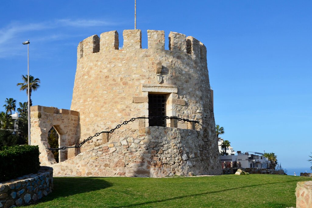 Dawna wieża, symbol miasta Torrevieja
