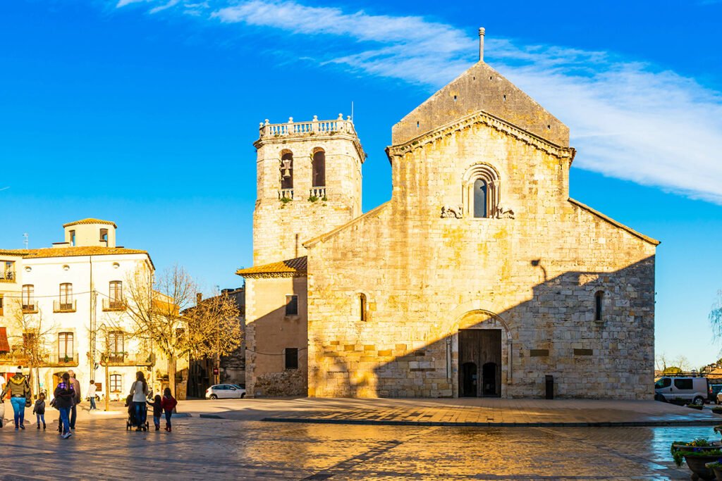 Monasterio de San Pedro de Besalú (kat. Monestir de Sant Pere de Besalú)