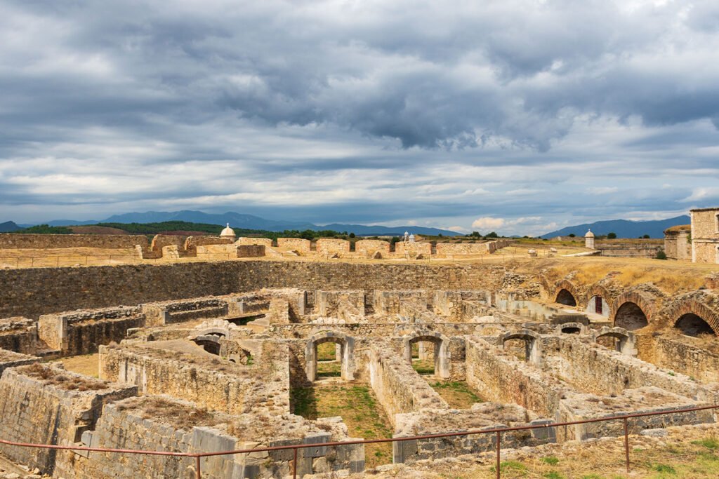 Obwarowania zamku Castell de Sant Ferran w Figueres