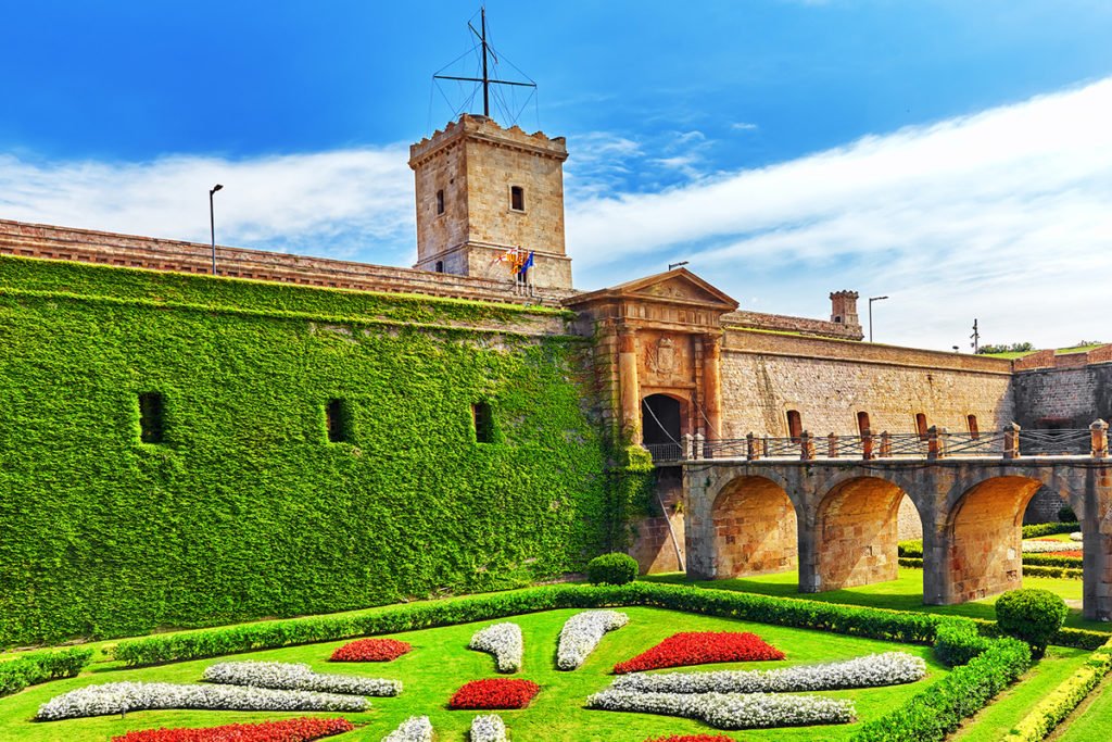 Ogrody przy Zamku Montjuïc (Castell de Montjuïc), Barcelona.