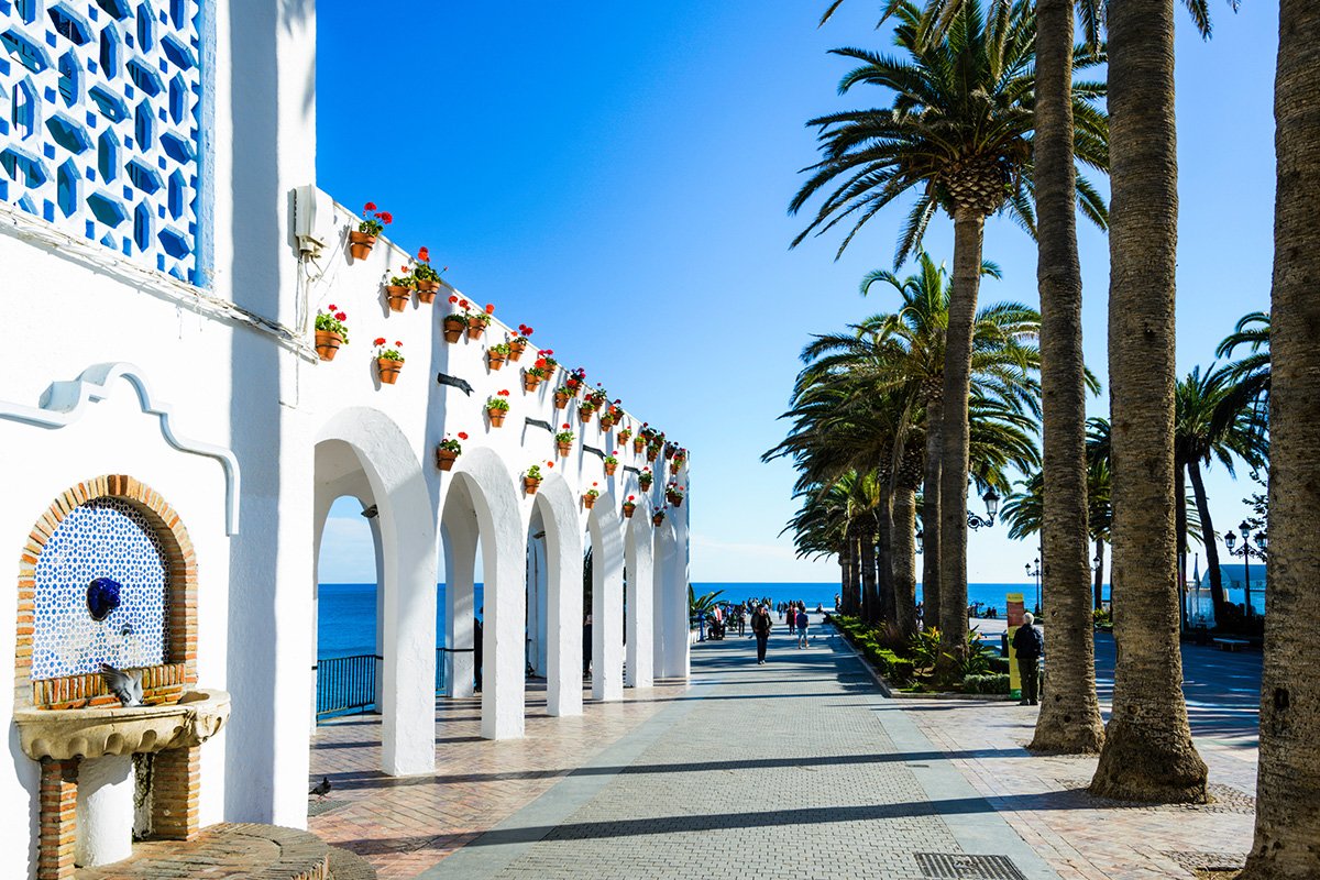 Nerja Hiszpania Co Zobaczy Atrakcje I Ciekawe Miejsca
