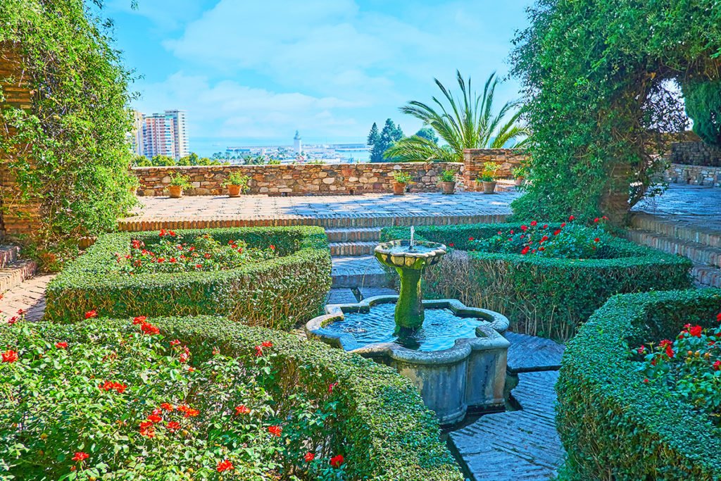 Piękne ogrody Alcazaby w Maladze