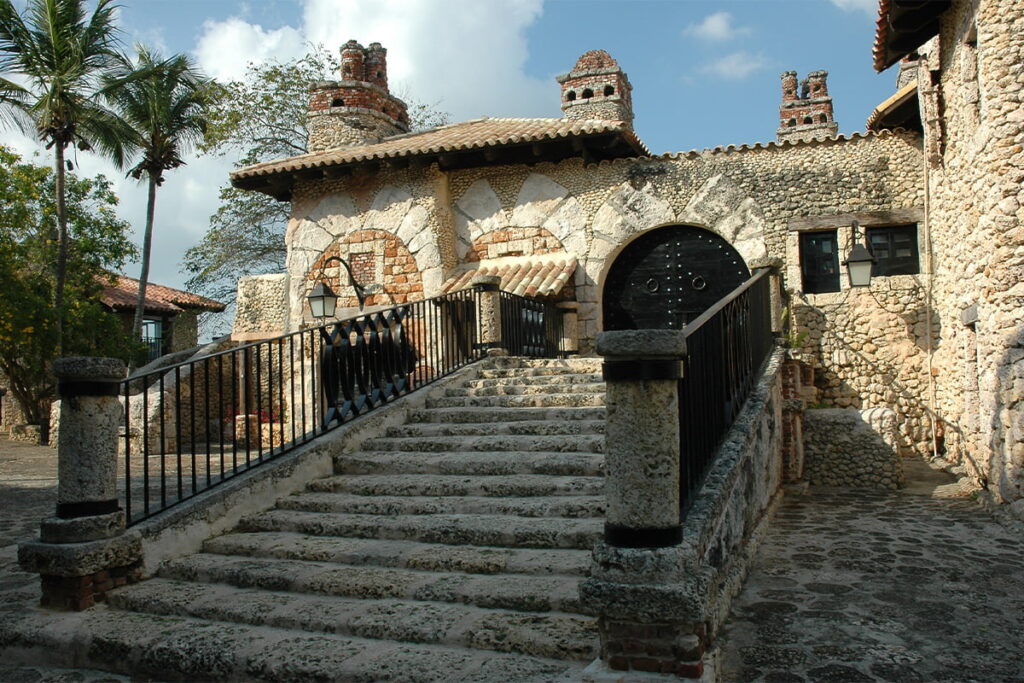 Altos de Chavón koło La Romany