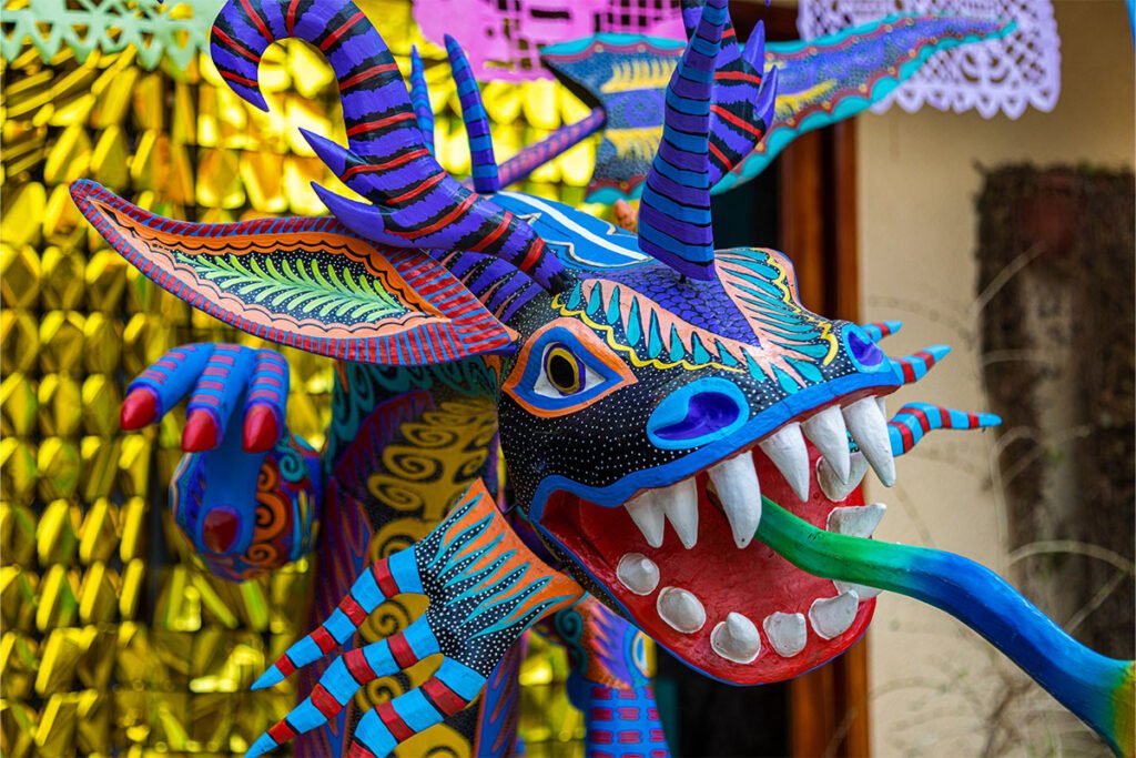 Gigantyczne alebrijes podczas parady w Meksyku