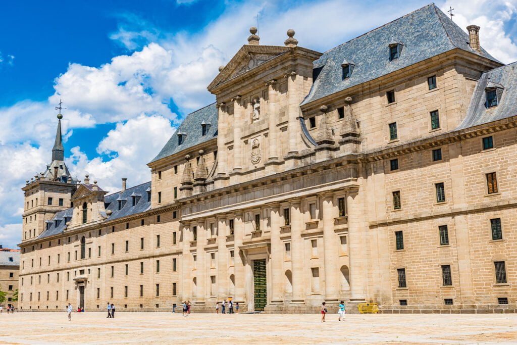 Wejście do El Escorial
