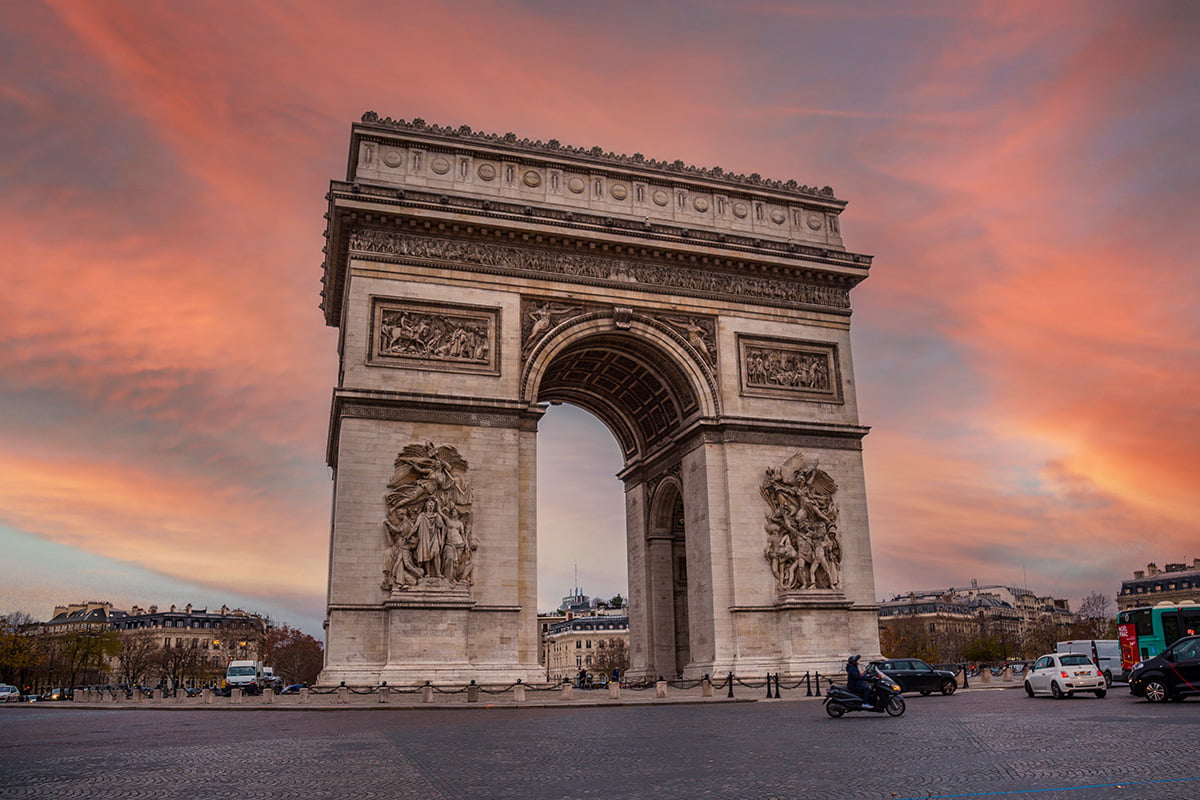 Łuk Triumfalny W Paryżu Symbol Paryża I Podbojów Napoleona