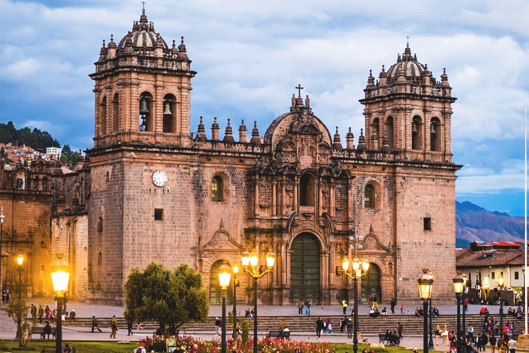 Katedra w Cuzco łączy w sobie kilka stylów architektonicznych - renesansowy, barokowy oraz gotycki