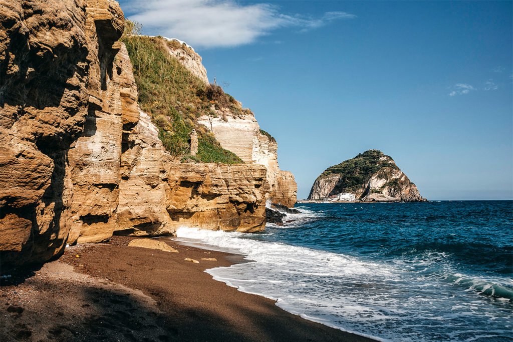 Piaszczysta plaża Cava Grado