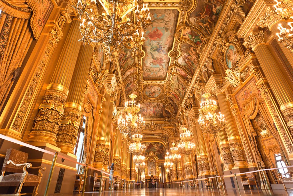 Opéra Garnier w Paryżu to jeden z najważniejszych symboli tego miasta