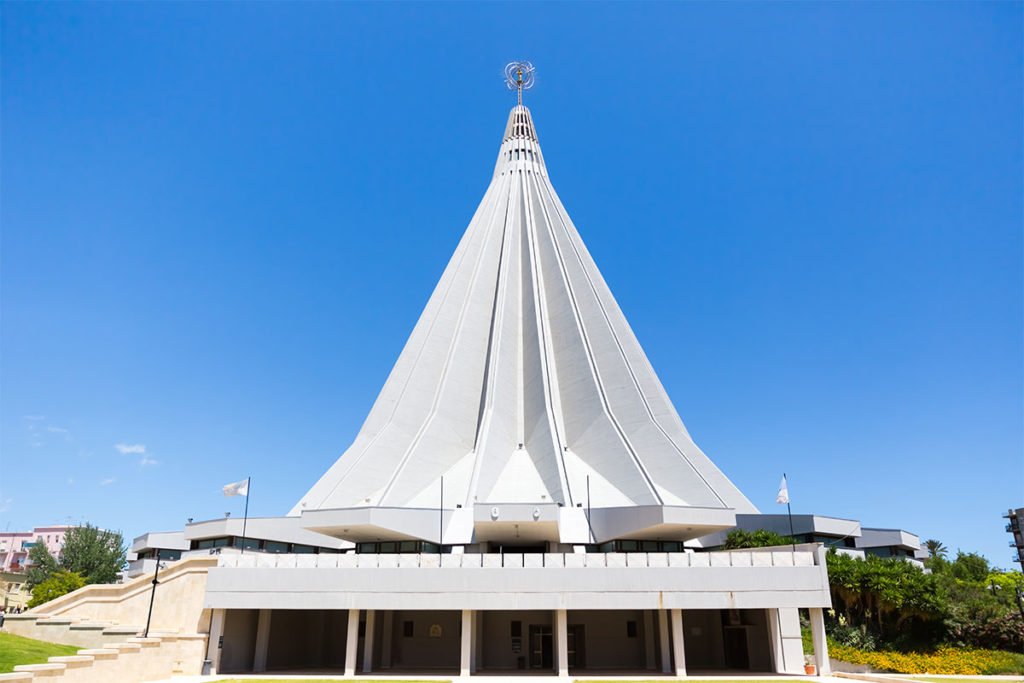 Syrakuzy słyną z niezwykłego budynku Sanktuarium Madonna delle Lacrime