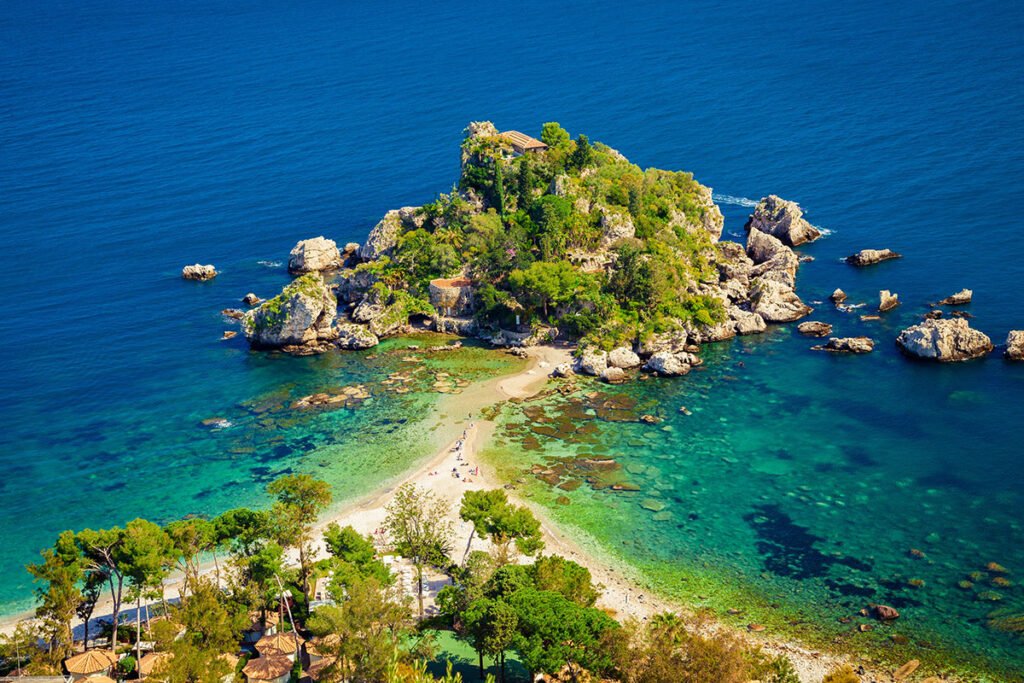 Isola bella to jeden z głównych symboli Taorminy