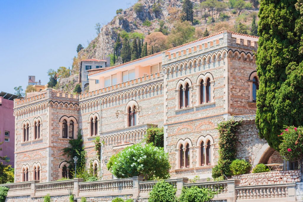 Palazzo Corvaja nazywany jest też Parlamentem