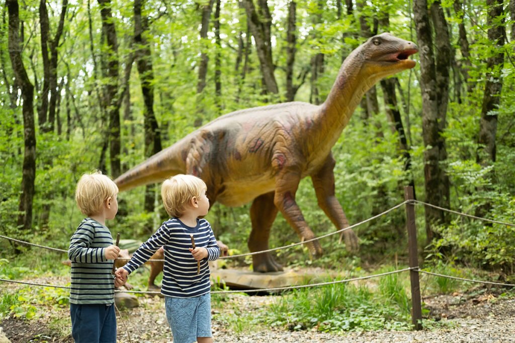 Dino Parque Lourinhã to miejsce, gdzie świetnie spędzą długie godziny rodziny z dziećmi