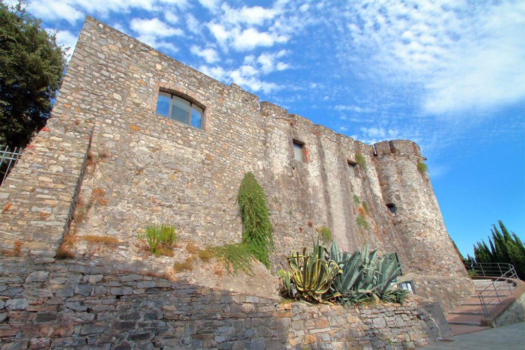 Zamek św. Grzegorza to obecnie siedziba Muzeum Archeologicznego