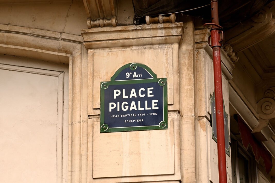 Plac Pigalle to bardzo rozrywkowe miejsce na mapie Paryża