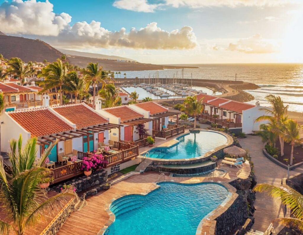 Barceló Fuerteventura Castillo to 4-gwiazdkowy resort all-inclusive. Zdjęcie wygenerowane przez AI.